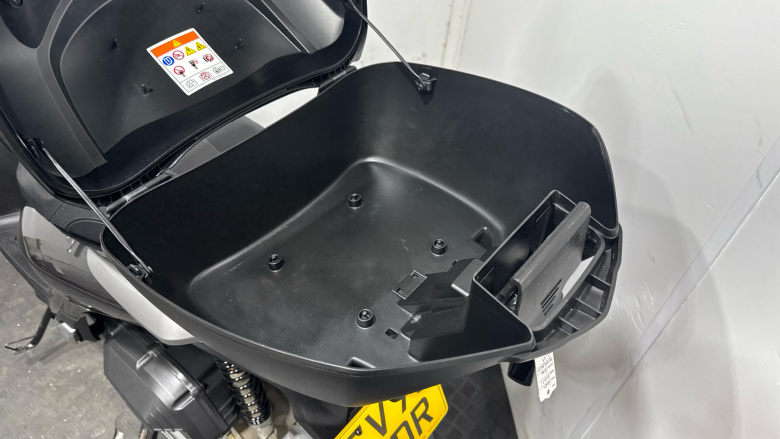 (23MY) Honda SH125i with Top Box